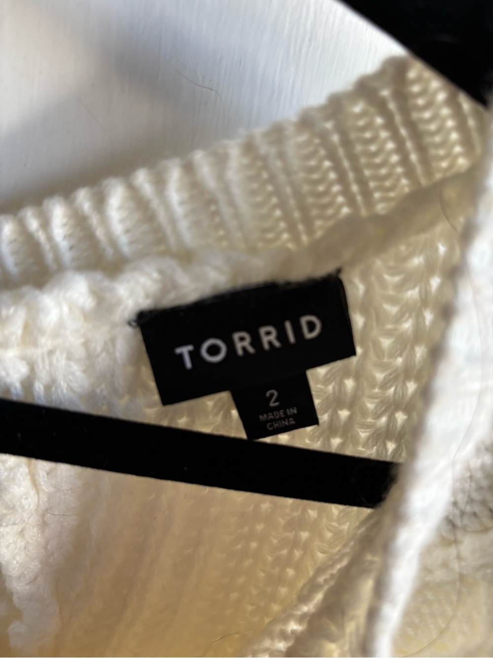 torrid Cream Cable-Detail Scoop Neck Sweater - Picture 3 of 6